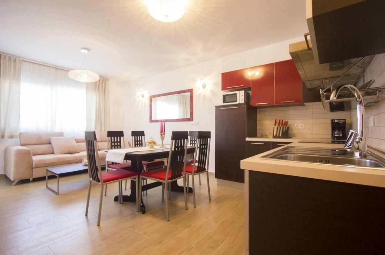 Paradise Lux Apartman Trogir Kültér fotó