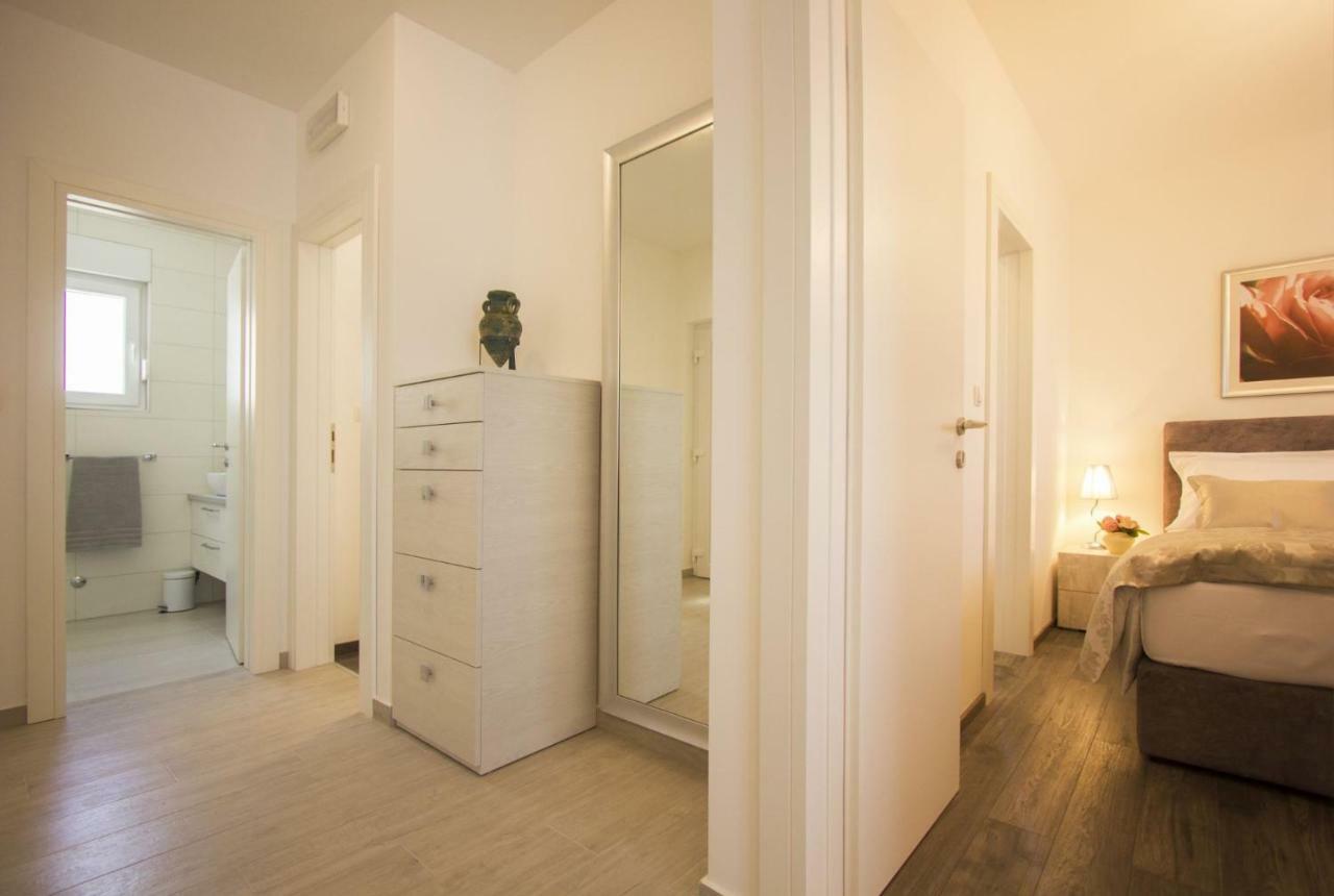 Paradise Lux Apartman Trogir Kültér fotó